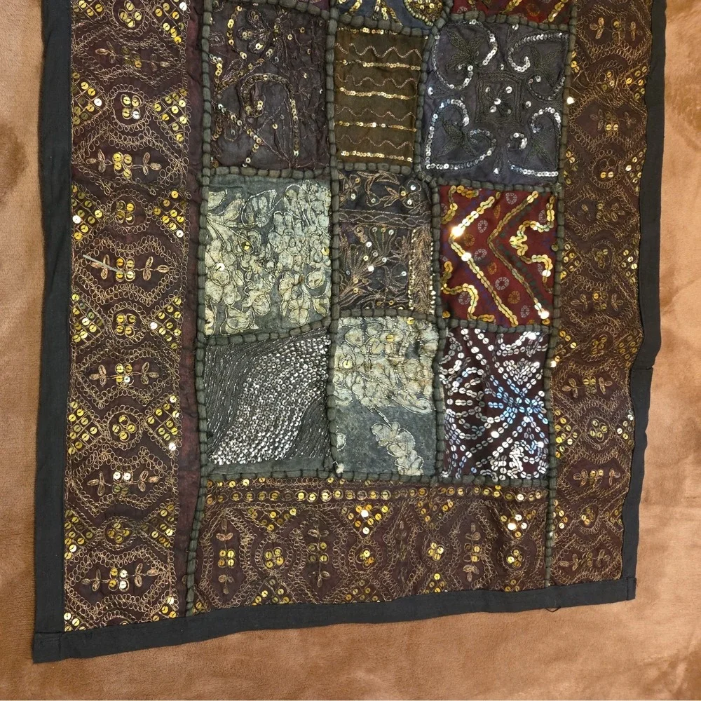 Table Runner Topper Wall Hanging Decor Made in India Quilted Sequined‎ Artisan